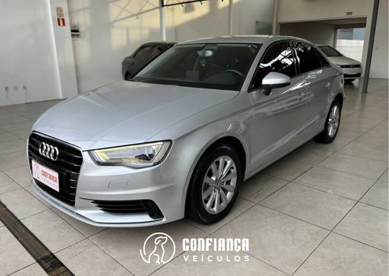 AUDI A3 1.4 TFSI ATTRACTION 16V GASOLINA 4P S-TRONIC